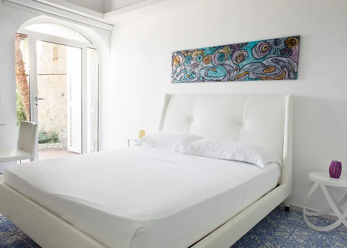 Lhp Executive Design Capri